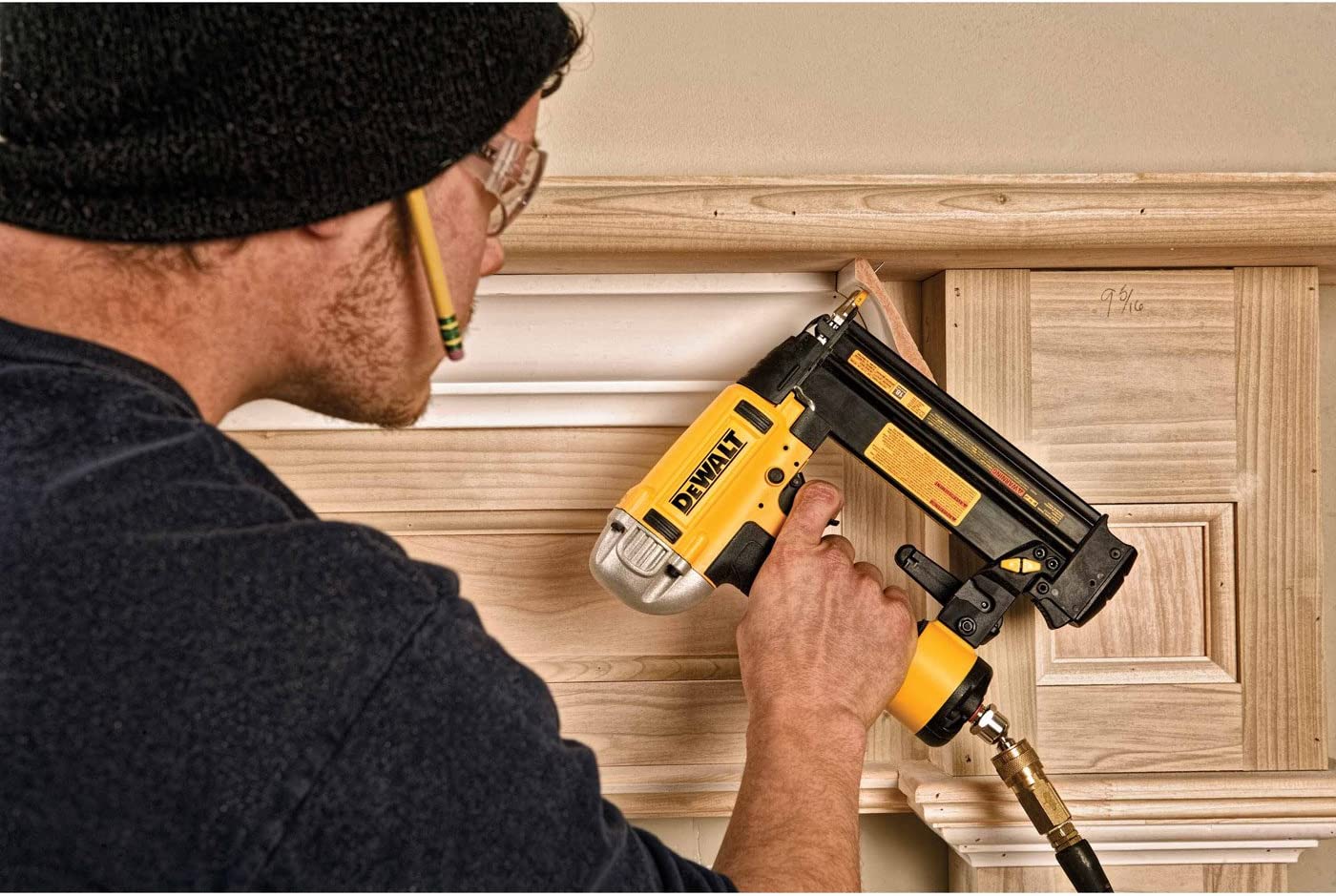 DEWALT 18-Gauge Pneumatic Corded Brad Nailer