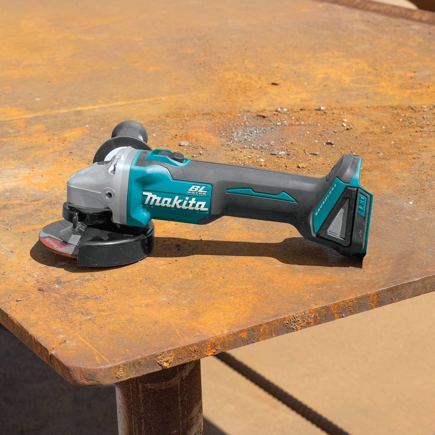 Makita 18V LXT Lithium-Ion Brushless Cordless 4-1/2 in./5 in. Cut-Off/Angle Grinder (Tool-Only)