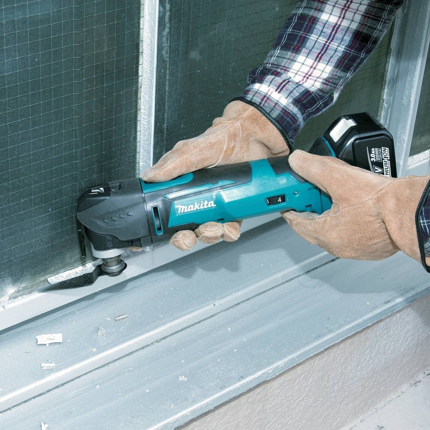 Makita 18V LXT Lithium-Ion Cordless Variable Speed Oscillating Multi-Tool (Tool-Only) With Blade and Accessory Adapters
