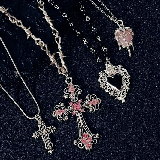 Y2K Sweet Cool Girl Personalized Creative Cross Love Pendant Necklace, Suitable for Daily Wearing