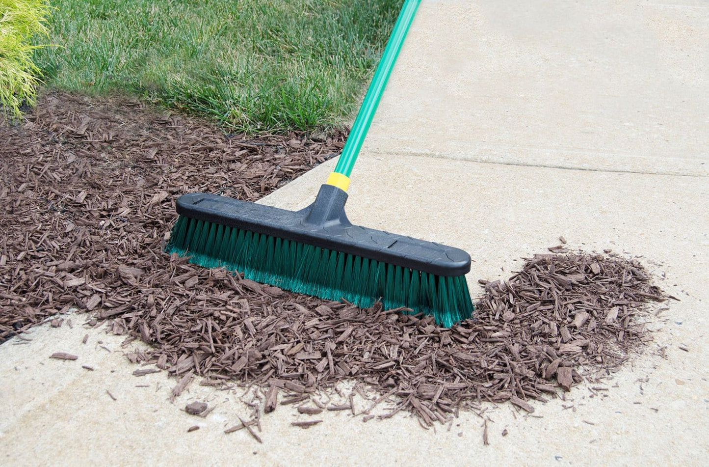 Multi-Surface 18-In Poly Fiber Multi-Surface All-Purpose Push Broom