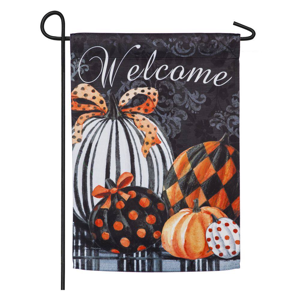 Evergreen Elegant Pattern Pumpkins Garden Suede Flag and Sassafras Door Mat Set