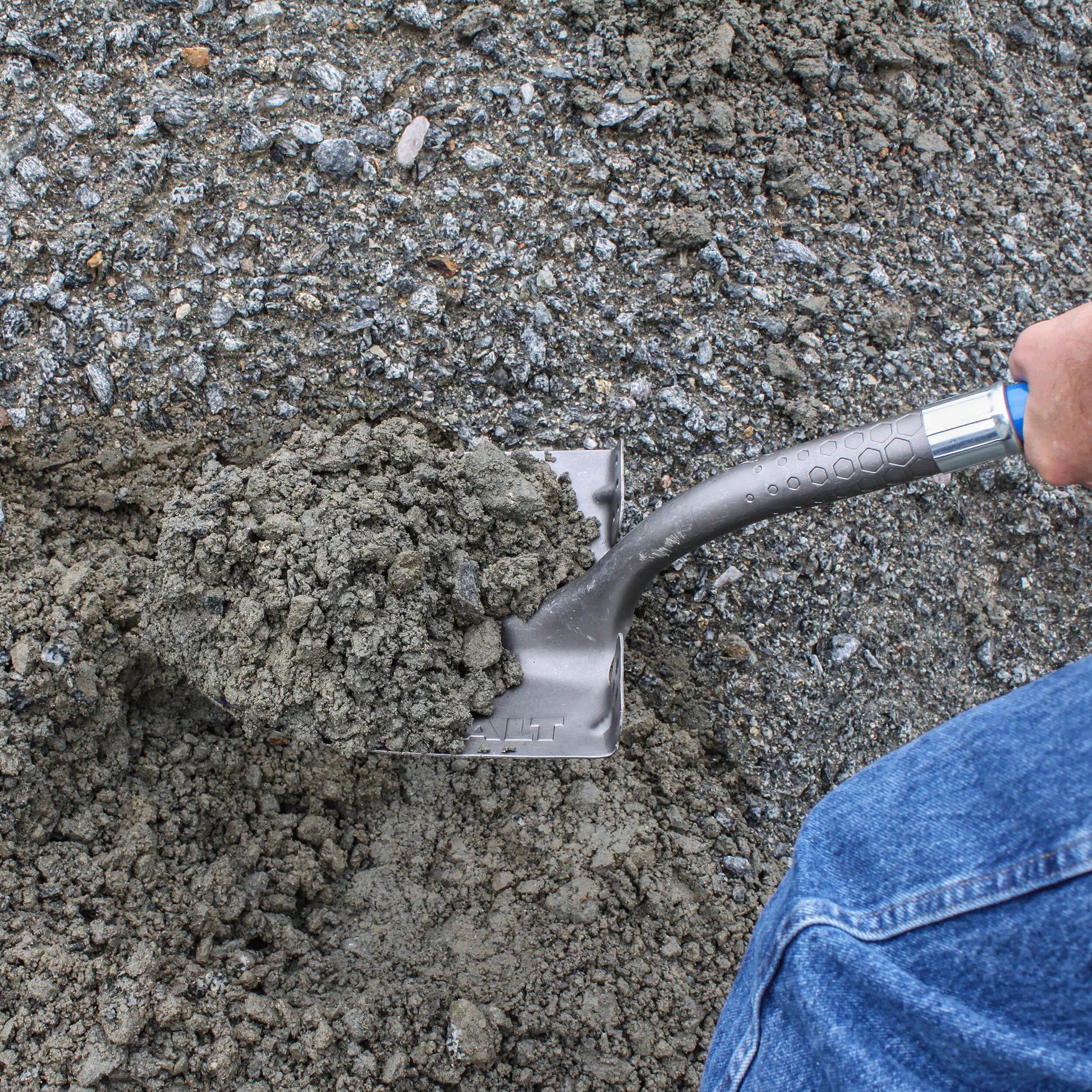 40-In Fiberglass Handle Digging Shovel