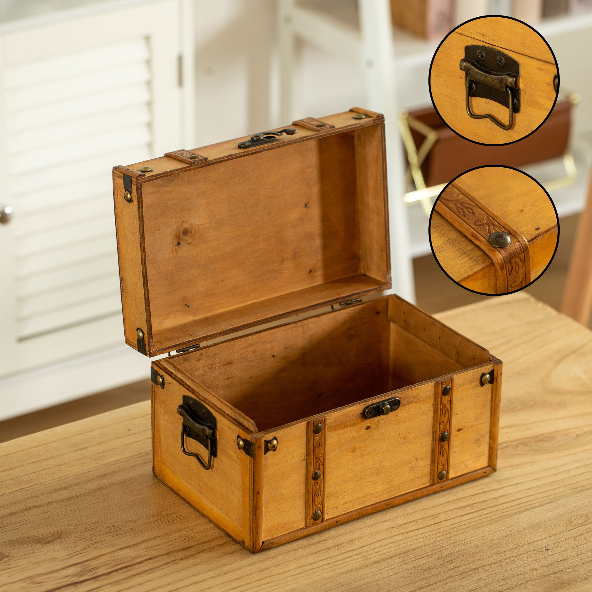 1 -Lb Large Wood Storage Trunk