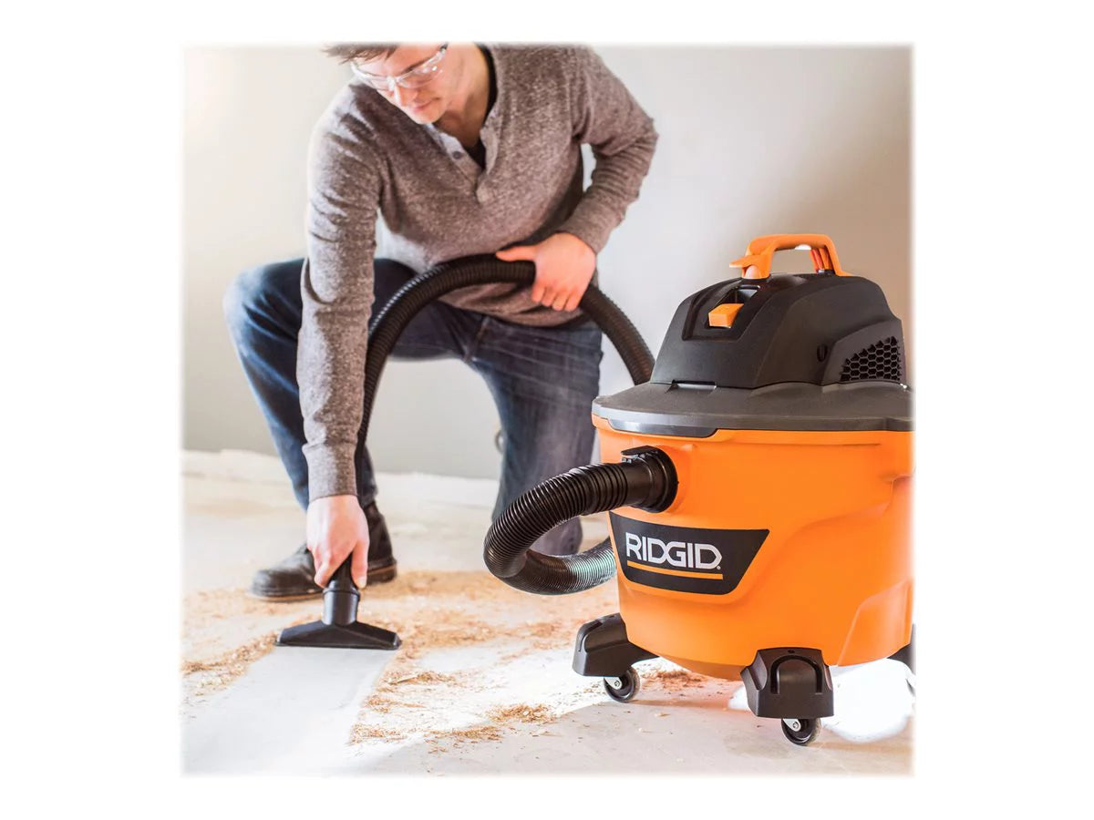 RIDGID  9 Gallon 4.25 Peak HP NXT Wet/Dry Shop Vacuum with Filter, Locking Hose and Accessories