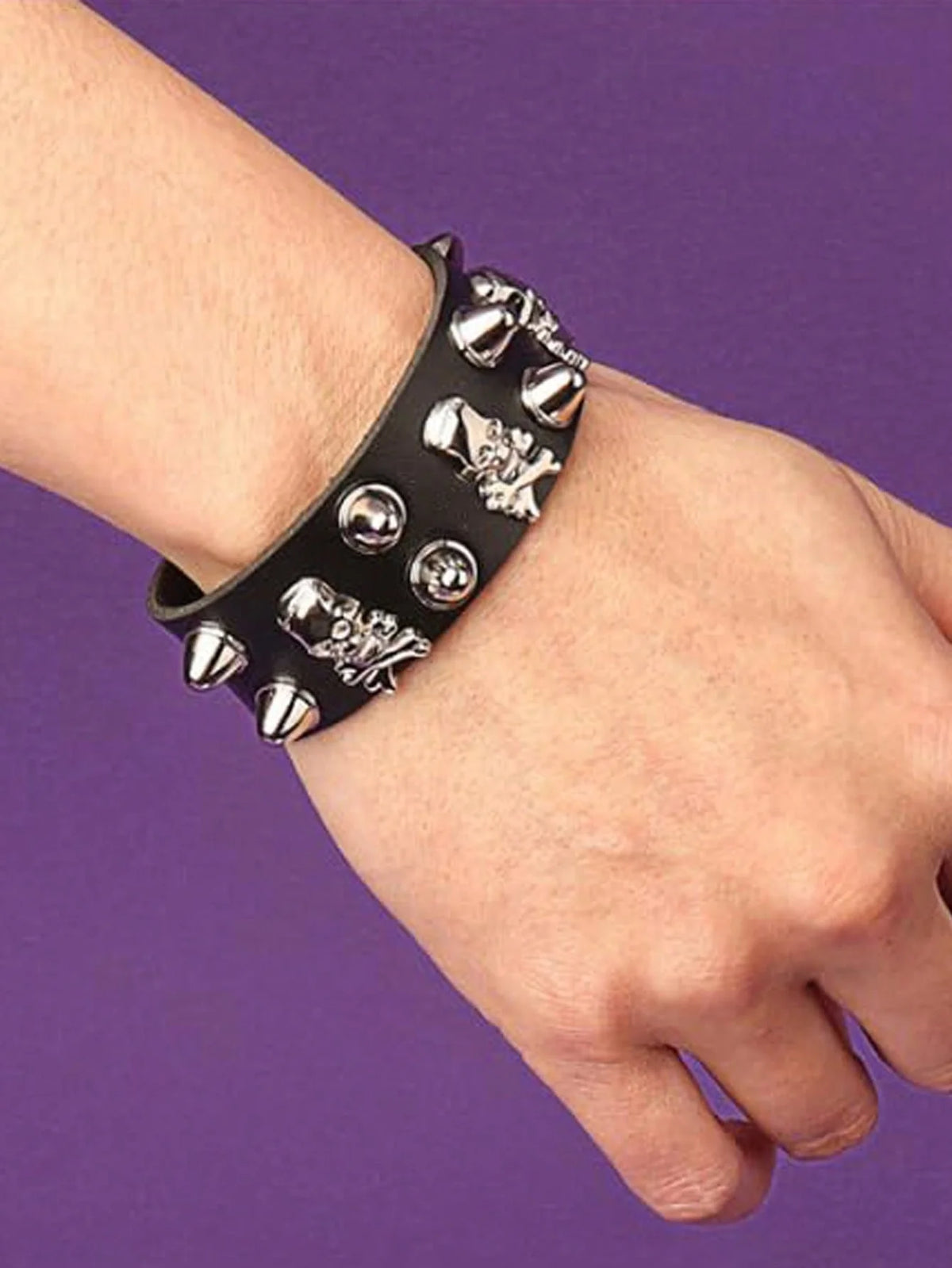 3Pcs/Set Fashion Street Hip Hop Leather Studded Cuff Bracelets Multiple Wristbands Bangle  Acceossries for 80s Punk Rock Concert Outfit