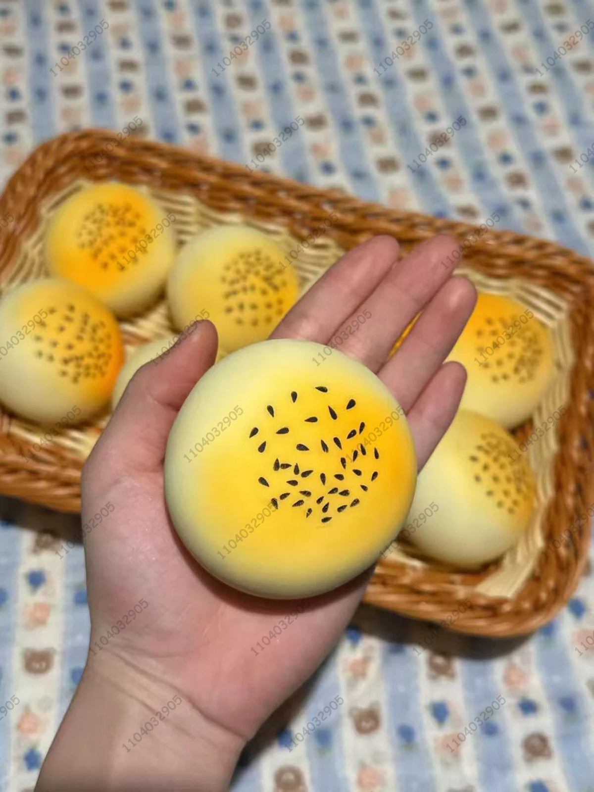 Crunchy Tofu Stress Ball Shapeable Food-shaped Squeeze Ball ASMR Sensory Anti Stress Fidget Classroom Toys for Adults Christmas