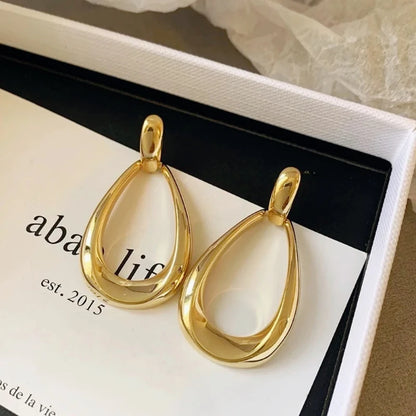 New Minimalism Retro Geometry Hollowed-out Teardrop Shape Dangle Earrings for Women Korean Temperament Jewelry Accessories Gifts