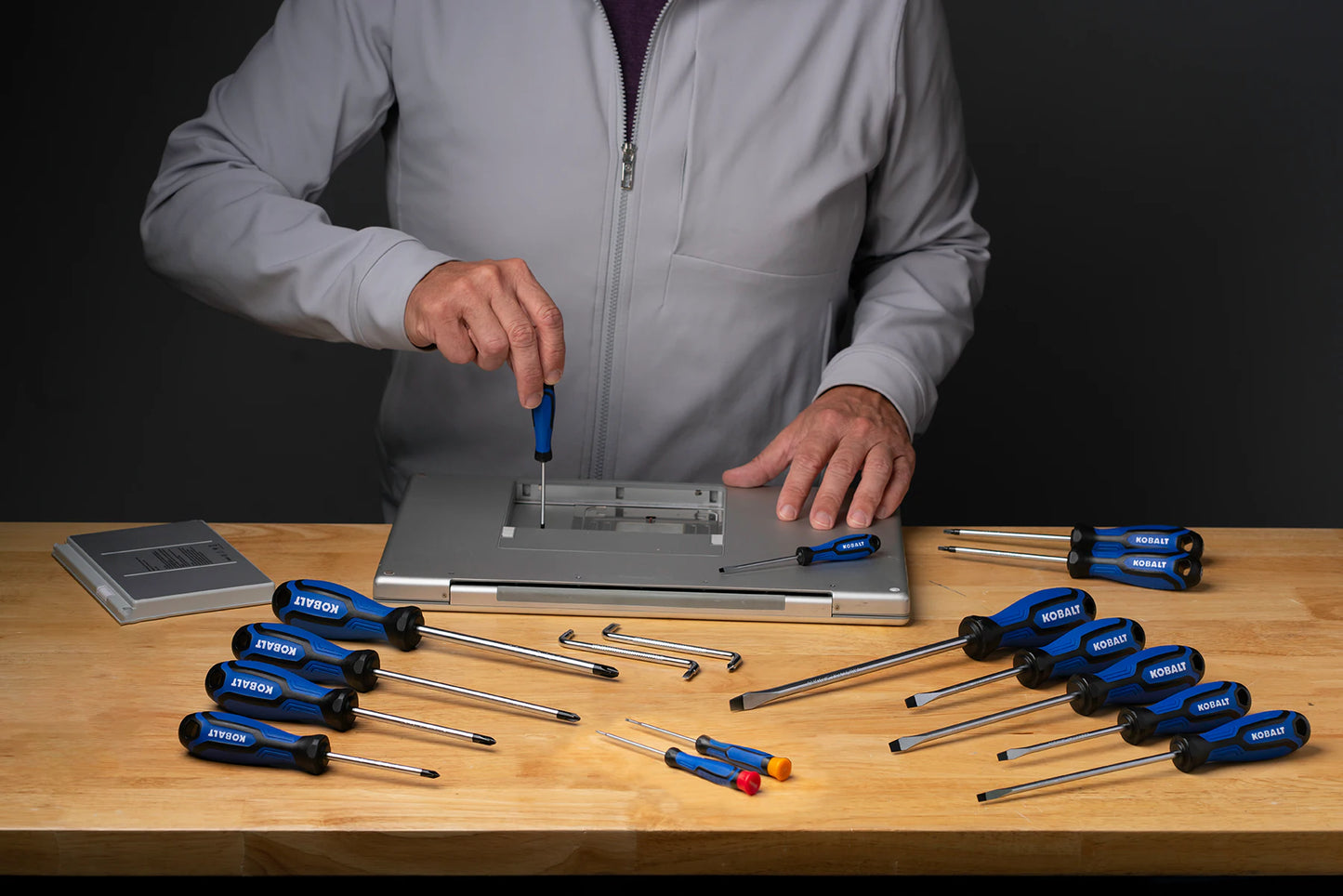 18 -Piece 8-In Magnetic Screwdriver Set