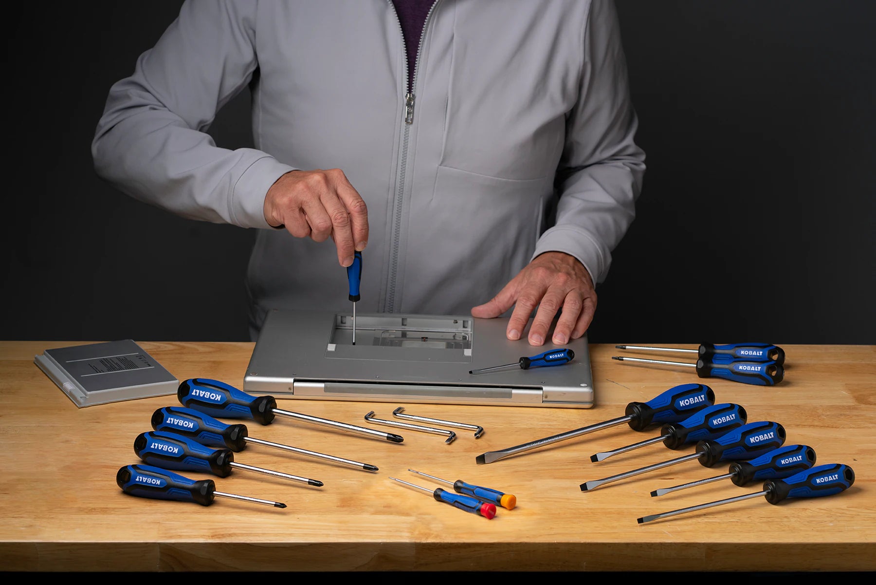 18 -Piece 8-In Magnetic Screwdriver Set