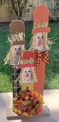 Glitzhome 36.25 in. H Lighted Wooden Scarecrow Family Fall Porch Decor with Wreath