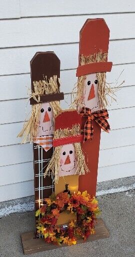 Glitzhome 36.25 in. H Lighted Wooden Scarecrow Family Fall Porch Decor with Wreath