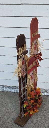 Glitzhome 36.25 in. H Lighted Wooden Scarecrow Family Fall Porch Decor with Wreath